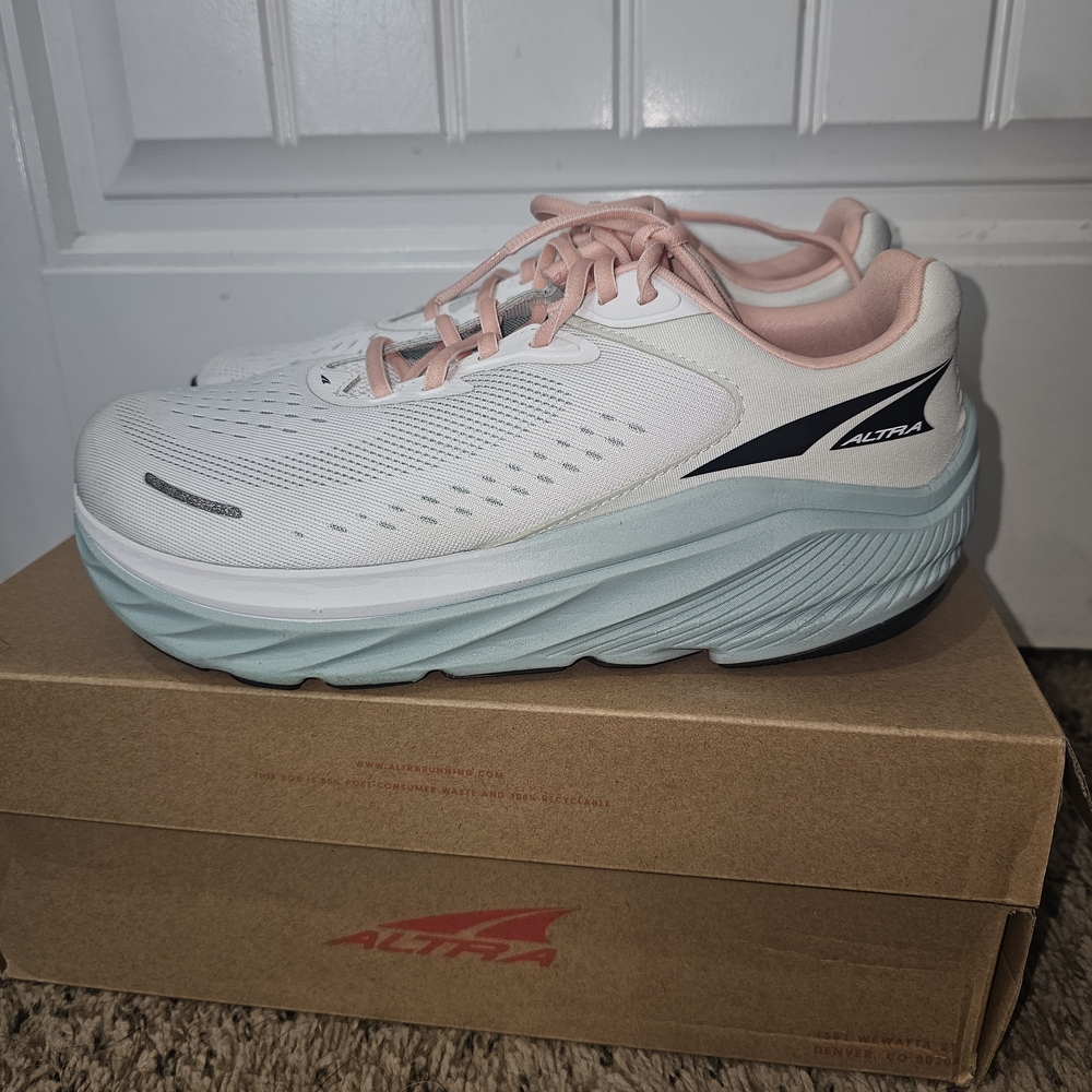 Altra Women's White and Pink Running Shoes - Picture 3 of 6